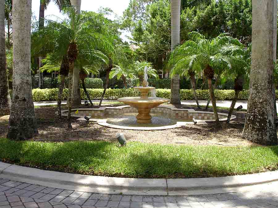 Enclave At Naples Fountain